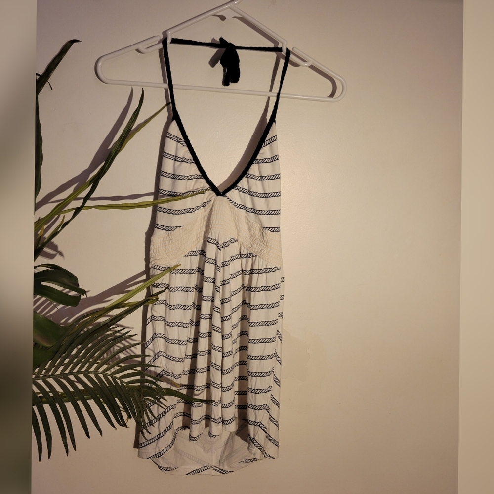 ⚓ Nautical blue and white tank top